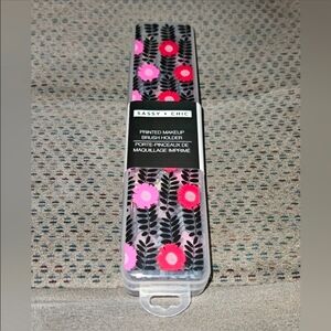 Sassy + Chic Makeup Brush Holder With Black Leaves & Red & Pink Flowers BNIB